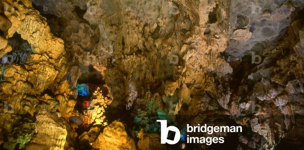 Limestone Cave - Halong Bay - Quang Ninh - Vietnam