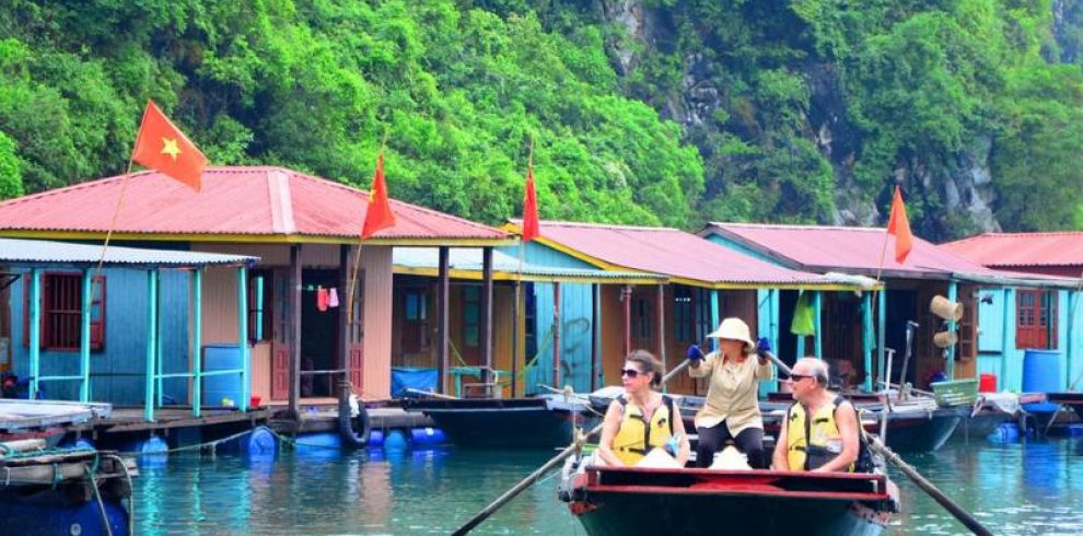 Floating Fishing Village - Halong Bay - Quang Ninh - Vietnam