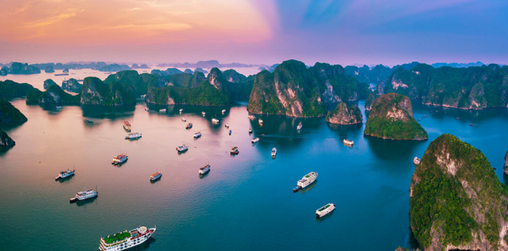 Halong Cruise - Ha Long Bay - Quang Ninh - Vietnam